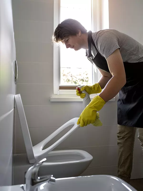 Washroom Cleaning Service